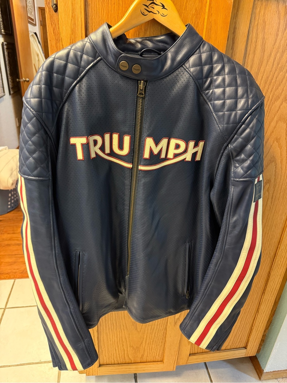 Triumph Men’s Braddan Air Race Leather Motorcycle Jacket